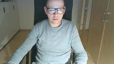 NiceGuyFlo online show from March 12, 12:42 am