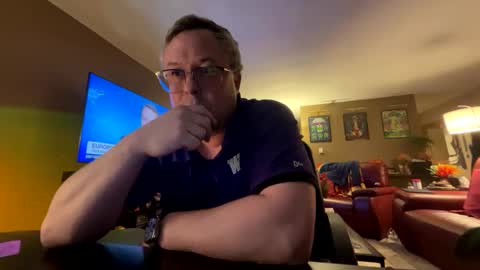 Snapshot of nicesmile2082 chatting on February 24, 2:19 am nicesmile2082 online show from February 24, 2:19 am