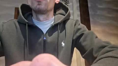 nick194207 online show from December 17, 8:26 pm