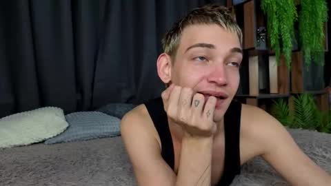 Nick online show from October 26, 7:49 pm