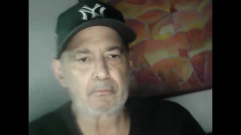 nickincali online show from December 9, 1:36 pm