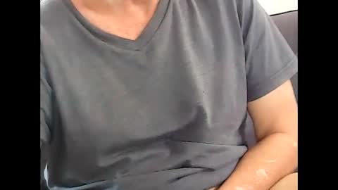 nickincali online show from January 21, 6:33 pm