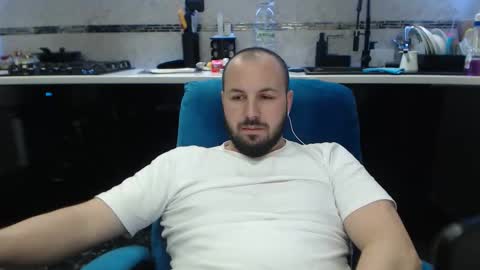 Julian online show from March 24, 10:57 pm