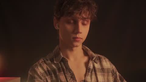 Nicky Neal online show from February 7, 8:31 pm