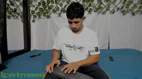 Snapshot of nicky_vance chatting on September 15, 11:06 pm nicky online show from September 15, 11:06 pm