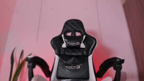 Nicky  online show from October 27, 3:47 pm