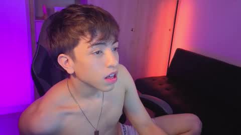 Nicolas online show from November 12, 11:20 pm