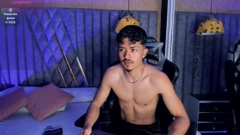 Nicolai online show from April 6, 11:00 am