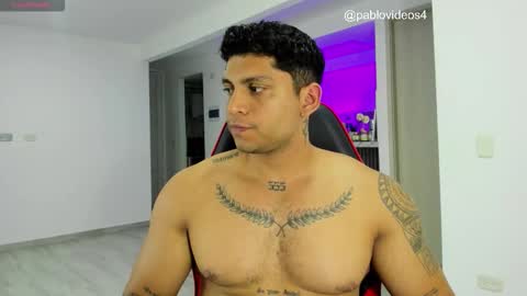 Snapshot of nicolas_montoya chatting on October 19, 5:01 am nicolas_montoya online show from October 19, 5:01 am
