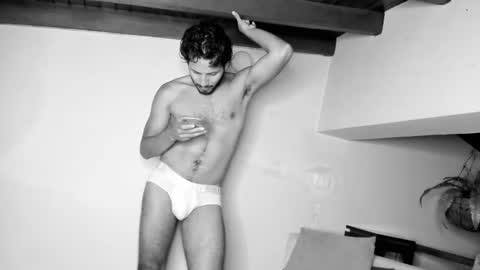 nicolasrodrii online show from February 19, 11:14 pm