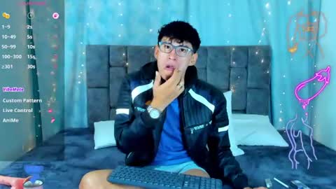 nicolastorres__ online show from July 7, 5:51 am