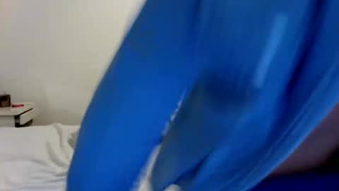 nicolove4272 online show from October 15, 9:00 pm