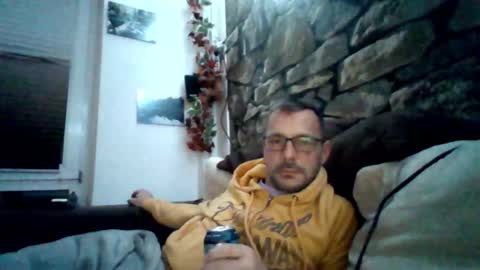 MikeVanDyck online show from November 24, 7:04 pm