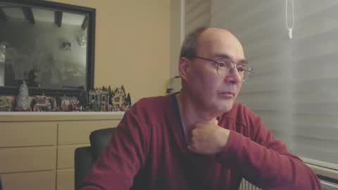 nightkeeper63 online show from December 28, 1:50 am