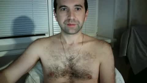 nikolas_vaz online show from December 6, 9:35 pm