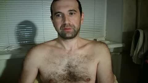 nikolas_vaz online show from October 18, 9:09 pm