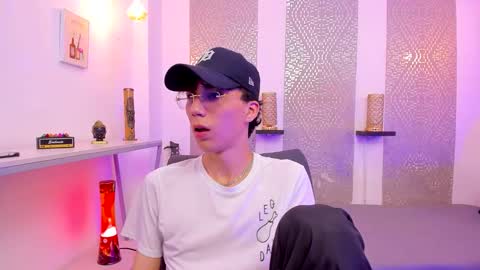    online show from December 18, 5:14 am