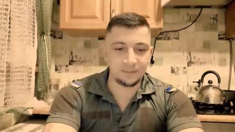 NikQRedhot online show from February 20, 12:18 am