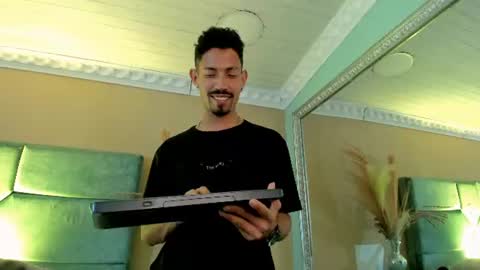 Noah online show from July 3, 4:40 am