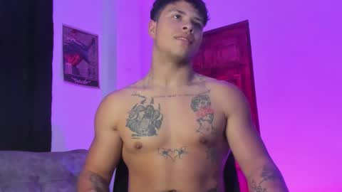 noah_223 online show from February 20, 6:10 am