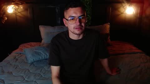 Snapshot of noah__20 chatting on October 29, 2:36 am Noah online show from October 29, 2:36 am