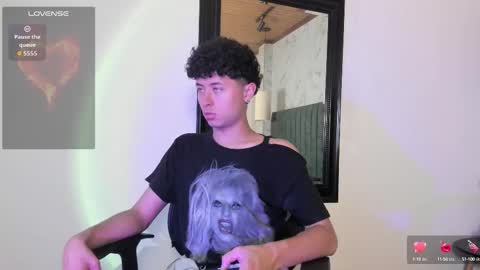 Snapshot of noah_dupont_ chatting on October 9, 11:53 pm noah_dupont_ online show from October 9, 11:53 pm
