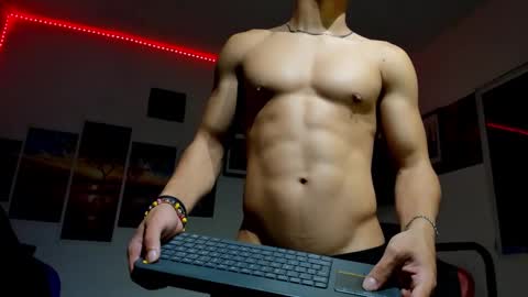 noah_flynn1 online show from November 11, 5:01 am