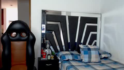 Noah Harris01 online show from March 2, 2:13 pm