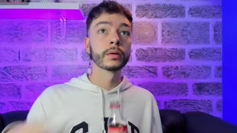    online show from November 27, 12:09 pm