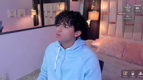 noah_smith04 online show from November 4, 12:17 pm