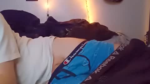 Snapshot of noah_wesley chatting on December 15, 9:03 am Noah Wesley online show from December 15, 9:03 am