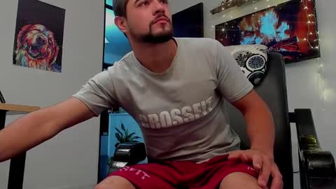Snapshot of noahbrawn chatting on January 4, 12:49 pm LIAM- noah online show from January 4, 12:49 pm