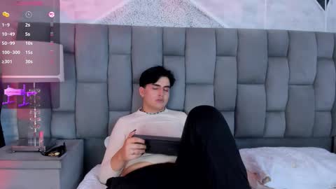 Noah Wolf online show from February 24, 4:57 am