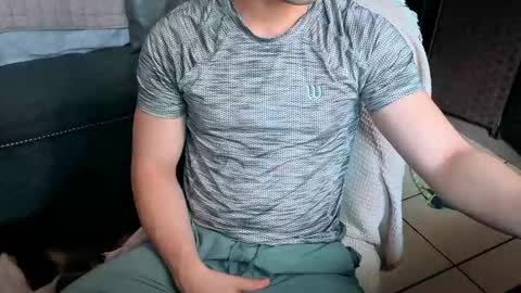 nobudget06 online show from October 19, 5:27 pm