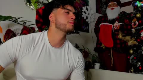 Snapshot of noha_miler chatting on December 23, 1:40 am kevin online show from December 23, 1:40 am