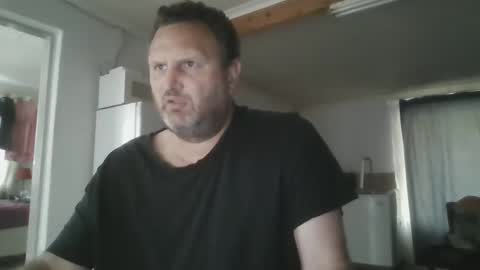 Snapshot of nollie244 chatting on October 7, 4:49 am Nollie online show from October 7, 4:49 am