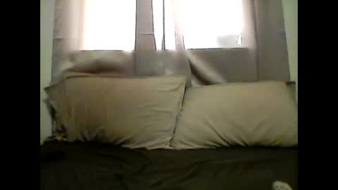 Snapshot of noname763904 chatting on October 16, 11:02 pm Curly online show from October 16, 11:02 pm