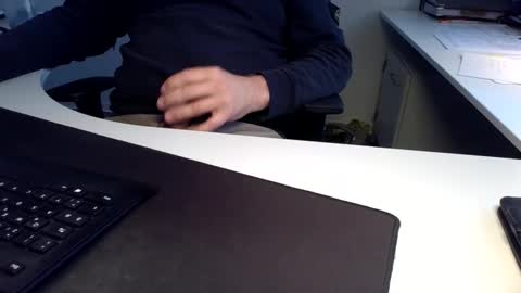 Ralle online show from November 9, 10:30 am