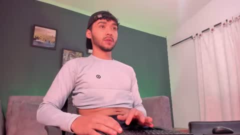 norman_big_cock online show from June 10, 12:07 pm