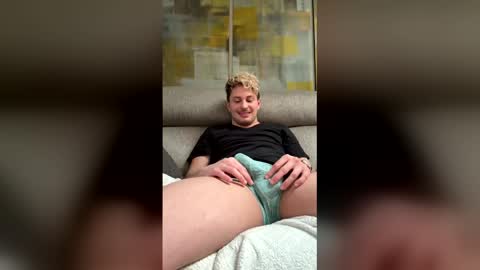 northofsouth_xxx online show from April 5, 6:48 pm