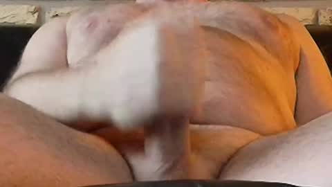 Snapshot of notos_cam chatting on December 13, 2:38 pm Me online show from December 13, 2:38 pm