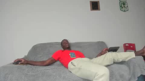 nreus online show from November 25, 7:05 pm