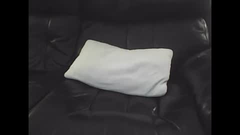 Snapshot of nudestud887 chatting on December 20, 11:16 pm nudestud887 online show from December 20, 11:16 pm