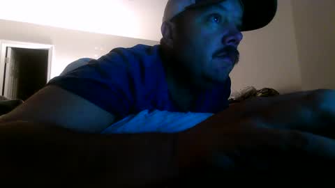 nuttincowboy727272 online show from April 12, 12:06 pm