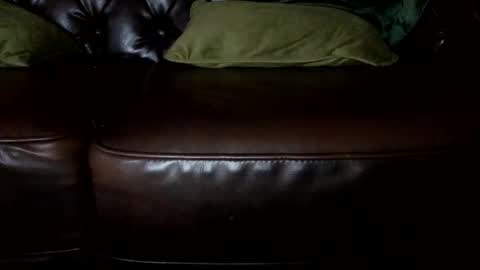 Snapshot of nylon2412 chatting on December 17, 12:00 pm nylon2412 online show from December 17, 12:00 pm