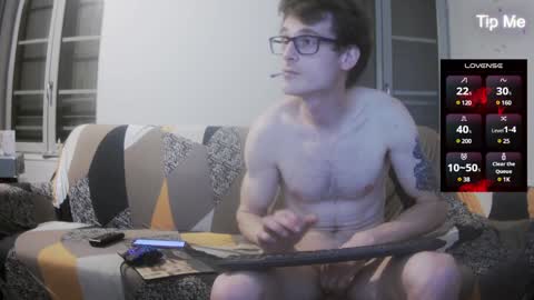 Brad Pitt online show from December 3, 4:28 pm