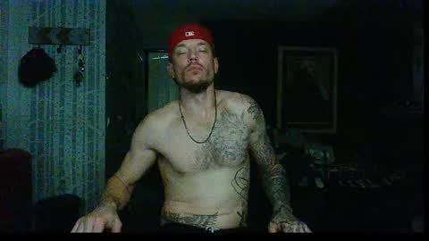 who dares  toss me some  tips lets have fun online show from December 3, 12:38 am