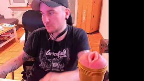 Chris online show from April 13, 4:07 pm