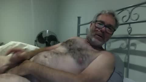 oiledcouple1 online show from November 8, 9:56 am