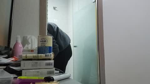 oitxmnnevrcz online show from March 1, 10:09 pm